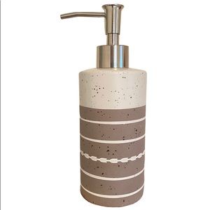 NWOT Pendleton Decorative Bathroom Soap Lotion Dispenser Arrowpoint Stripe Boho